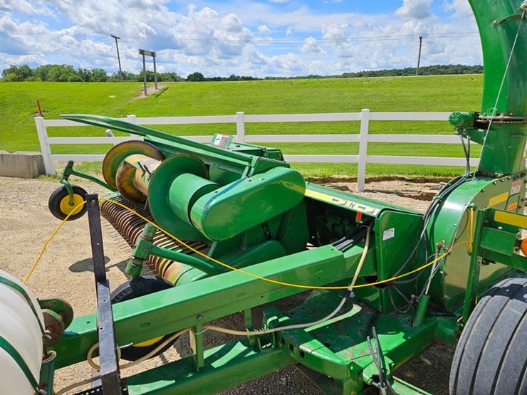 john-deere-3950-image-29