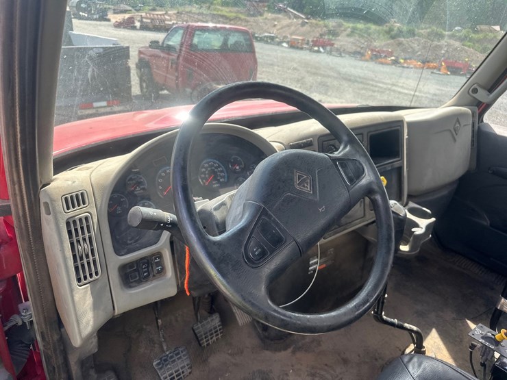 2015-international-durastar-4400-image-29
