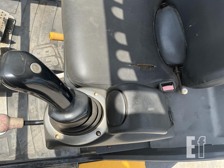 2015-jcb-8029cts-image-15