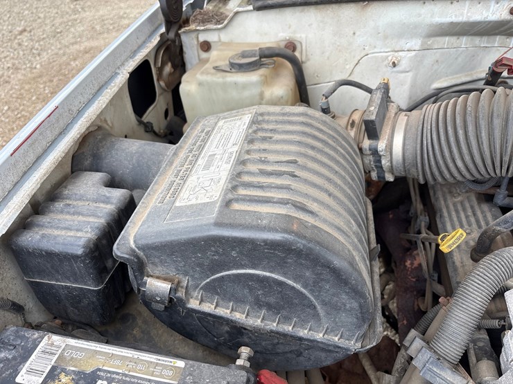 1999-chevrolet-2500-image-35