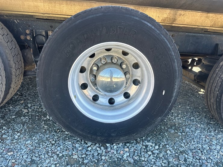 2007-international-durastar-4400-image-76