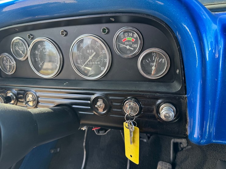 1961-chevrolet-350-image-42