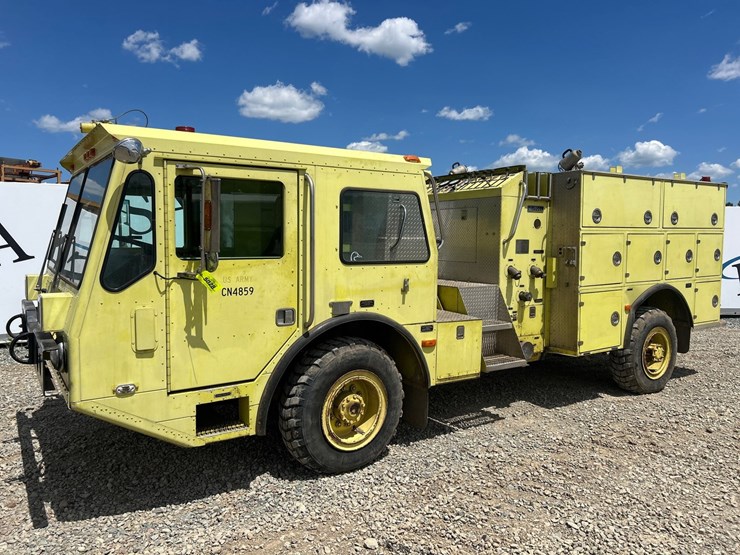 #5028-•-1991-amertek-2500-l-fire-truck-image-1