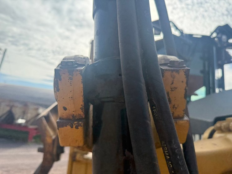 caterpillar-160m-image-171