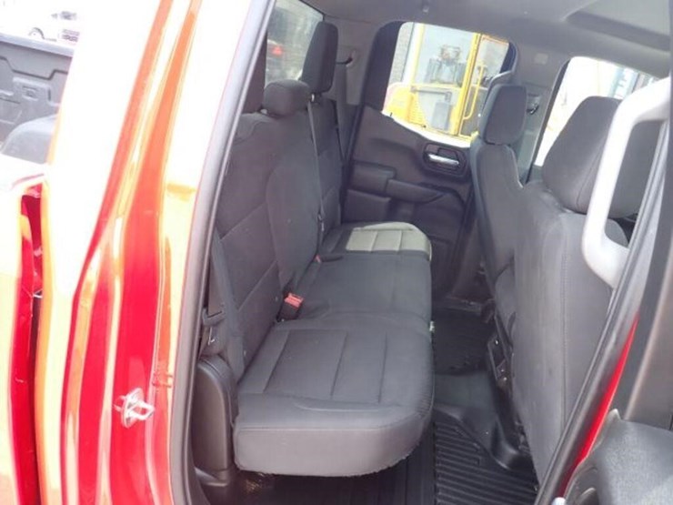 chevrolet-silverado-1500-image-41
