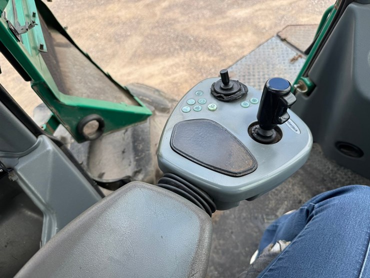 deere-1110d-image-36