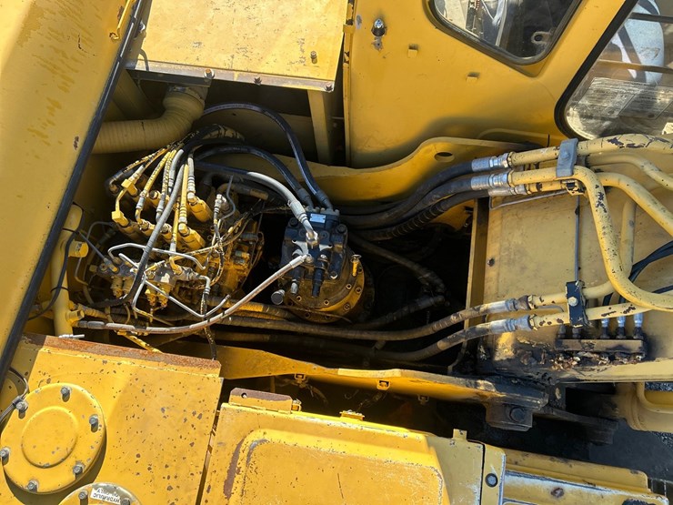2000-deere-200-lc-image-44