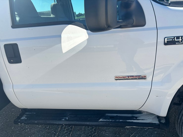 2004-ford-f450-image-22