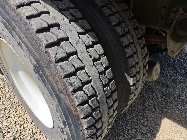 2015-international-durastar-4400-image-56