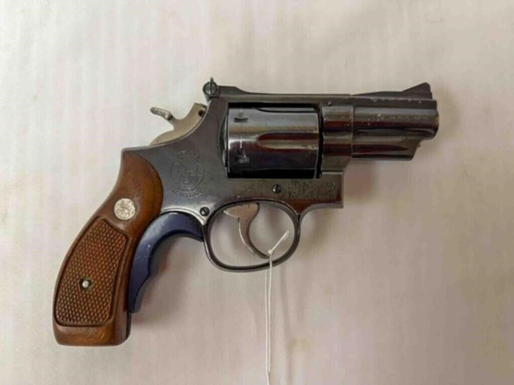 smith-&-wesson-revolver-image-10