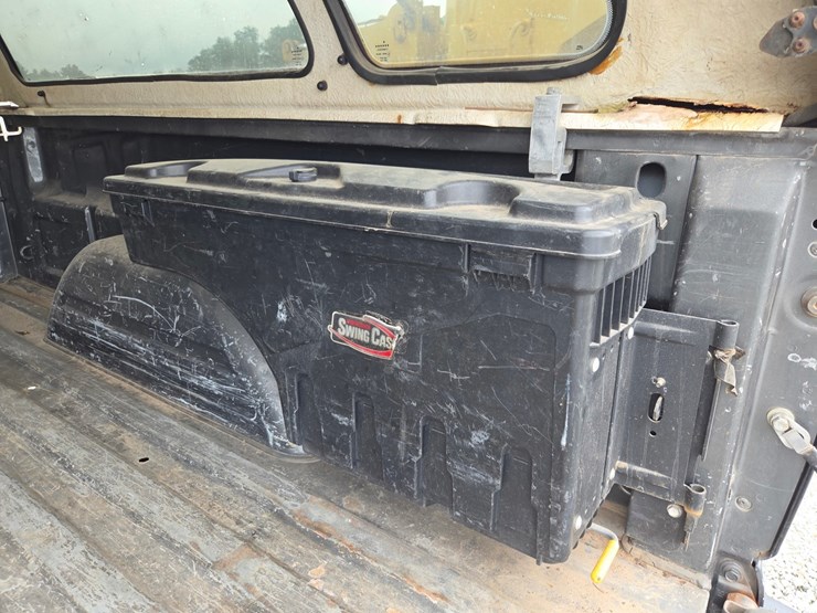 2002-gmc-1500hd-image-94