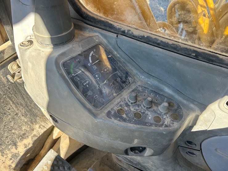 2000-deere-200-lc-image-69