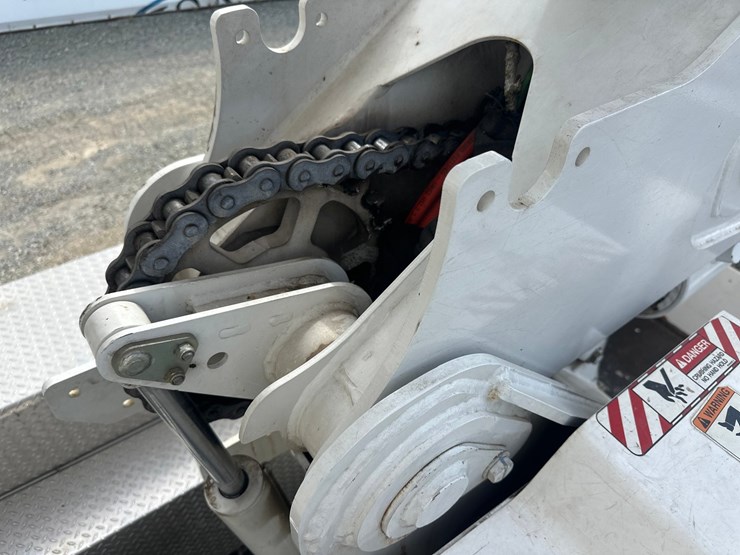 2013-international-durastar-4300-image-39