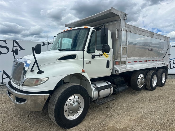 2007-international-durastar-4400-image-1