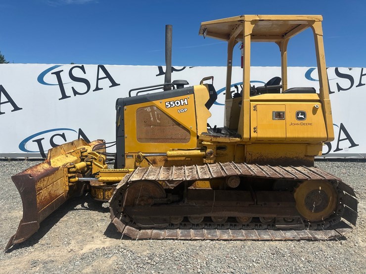deere-550h-image-2