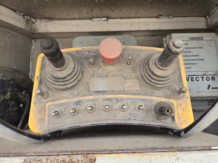 #60854-•-2006-tor-truck-corporation-61sx-pump-truck-image-32
