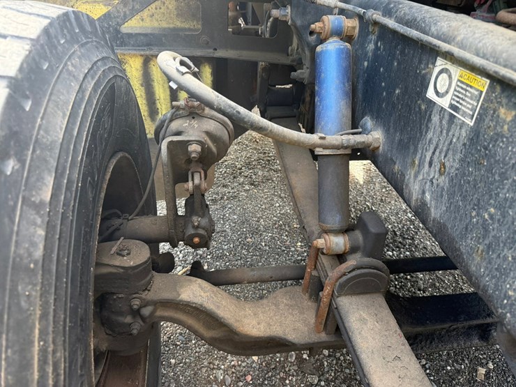 #1362-•-2010-peterbilt-day-cab-truck-tractor-image-22