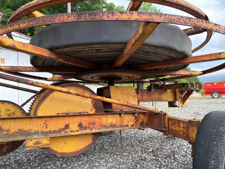 #4026-•-towable-hose-reel-w/-sprayer-image-13