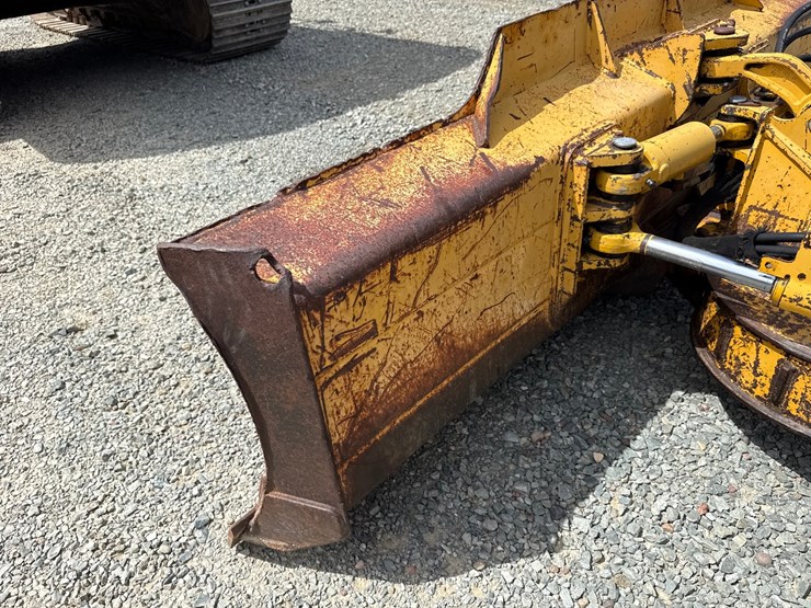 deere-550h-image-21