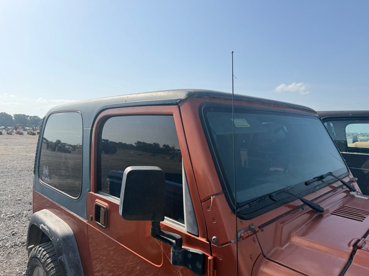 2001-jeep-wrangler-image-33