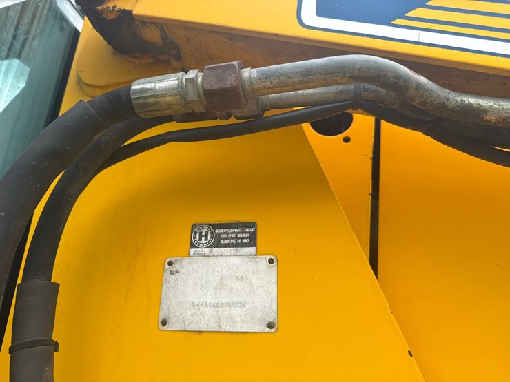 #1184-•-1997-kobelco-750-4x4-loader-backhoe-image-27