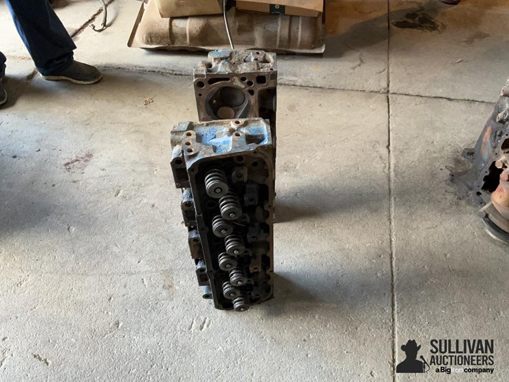 ford-351-cleveland-4v-quench-heads-image-8