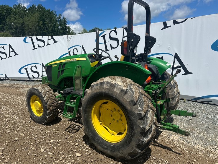 2018-john-deere-5065e-image-3