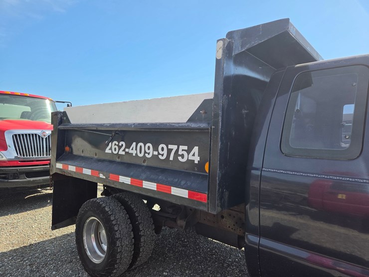 2001-ford-f350-image-14