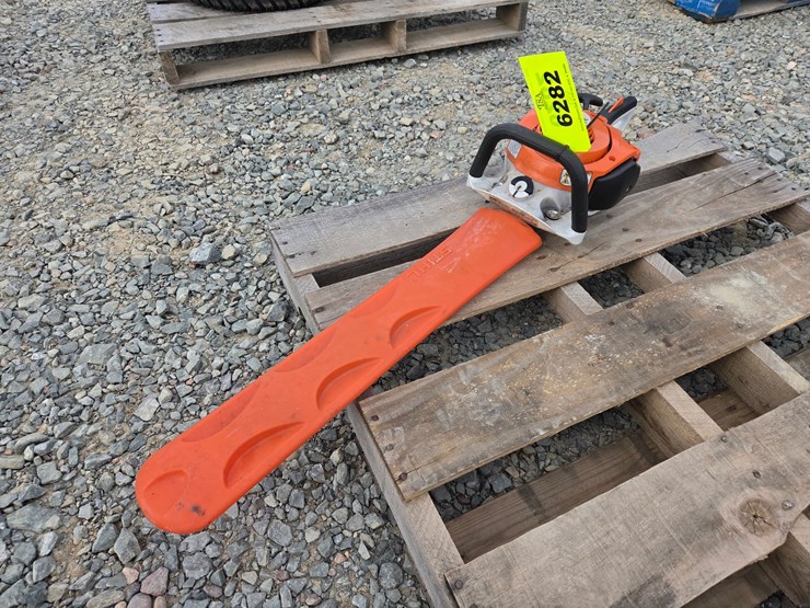 #6282-•-stihl-hs-46c-21.4cc-gasoline-hedge-trimmer-image-1