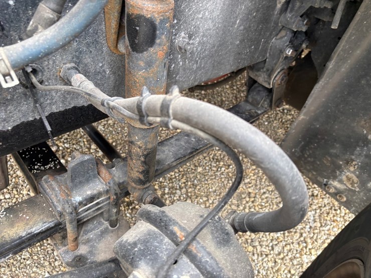 2020-western-star-5700xe-image-91