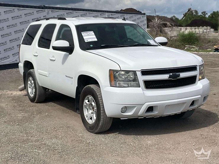 2007-chevrolet-tahoe-image-2