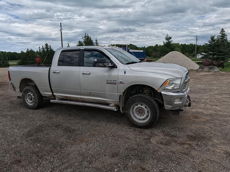 2013-dodge-2500-image-5