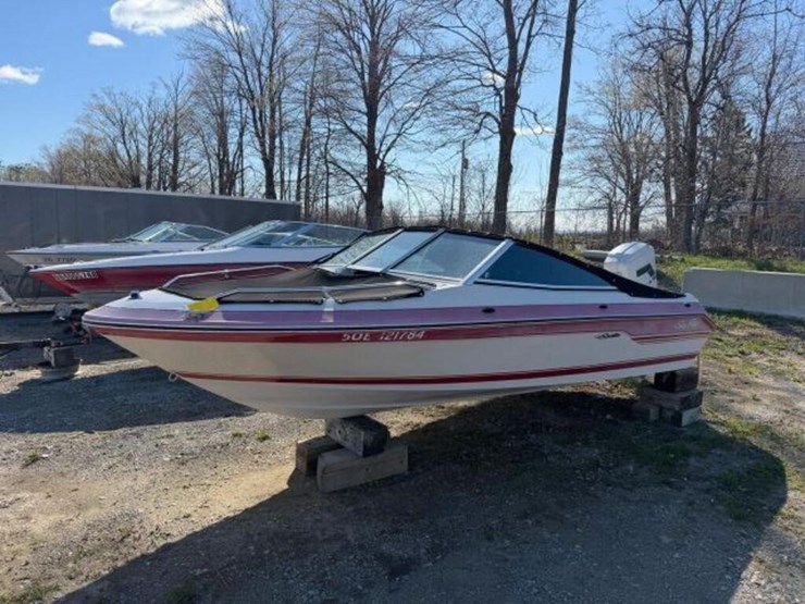 1988-searay-seville-18-ft-bowrider-sers155g888-image-1