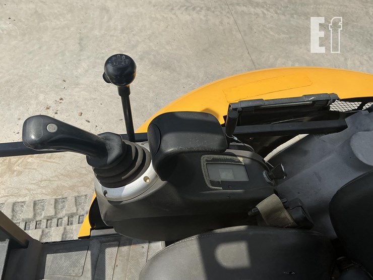 2015-jcb-8029cts-image-14