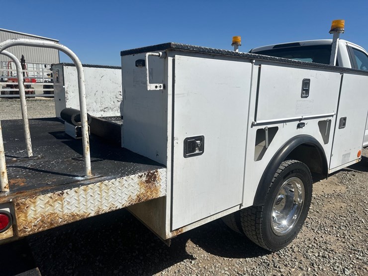 2019-ford-f550-image-15