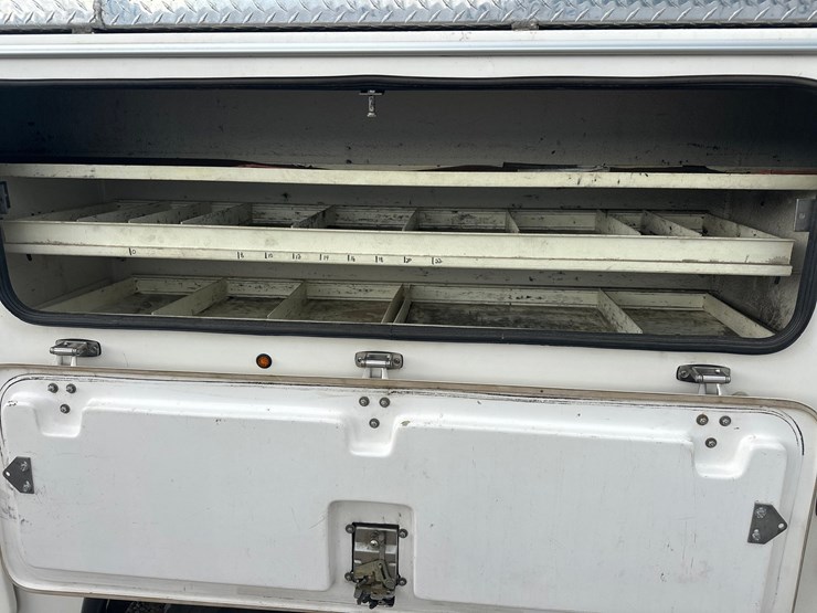 2013-international-durastar-4300-image-24