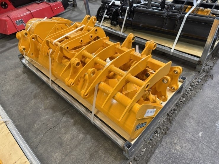 2026-future-8pc-mini-excavator-attachment-kit-image-3