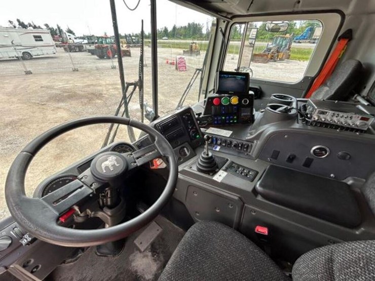 2020-mack-terrapro-tri/a-garbage-truck-1m2te1gc0lm-image-22