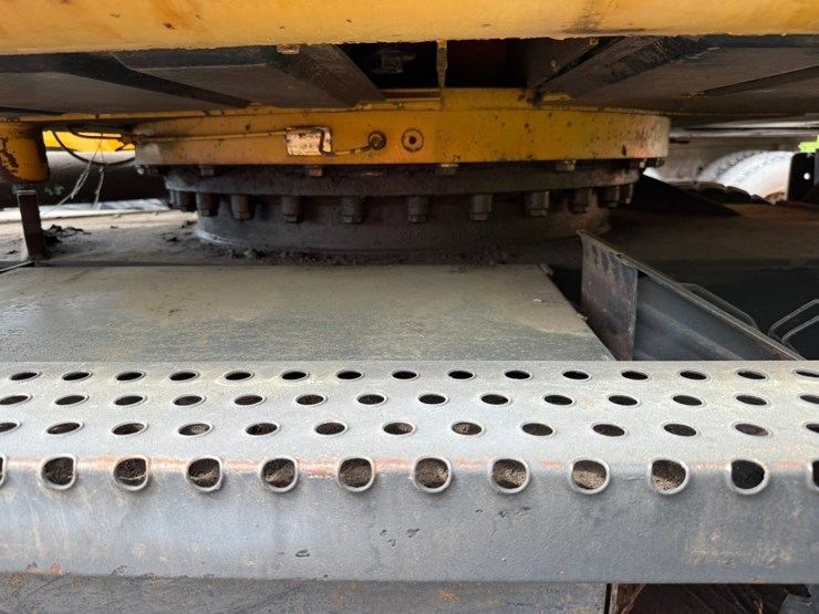 caterpillar-m318-image-68