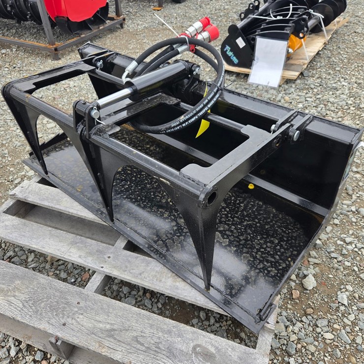 #6137 • Approx. 44" Unused Future X-PG44 Mini Skid Steer Grapple Bucket