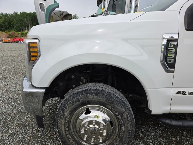 2020-ford-f350-image-18