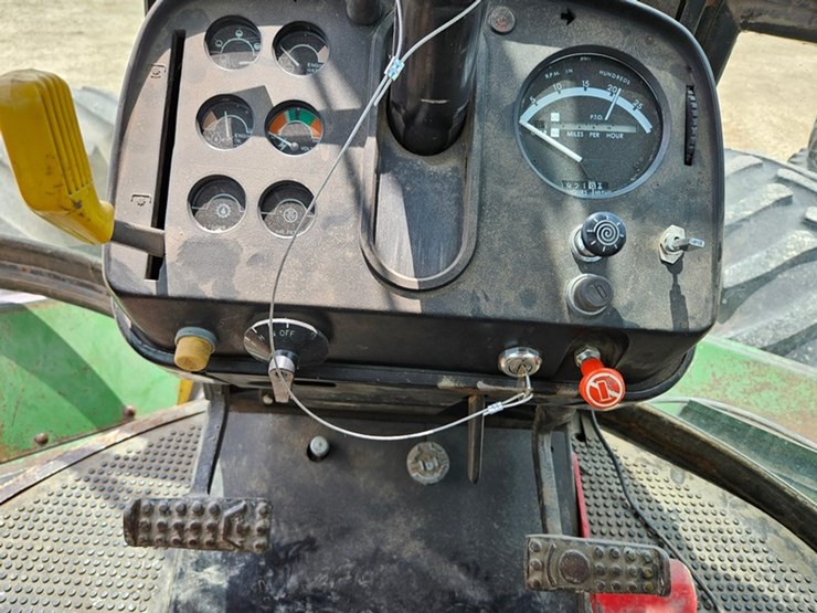 john-deere-8430-image-34