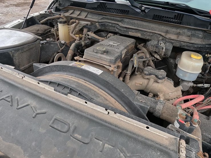 2013-dodge-2500-image-13