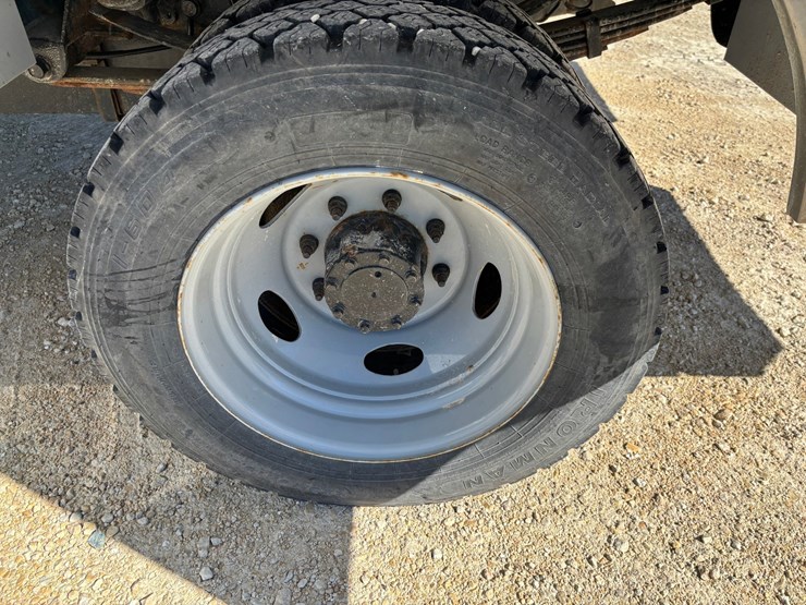 2004-ford-f450-image-87