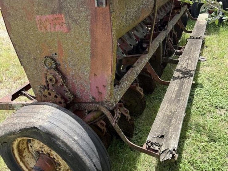 massey-ferguson-43-image-4