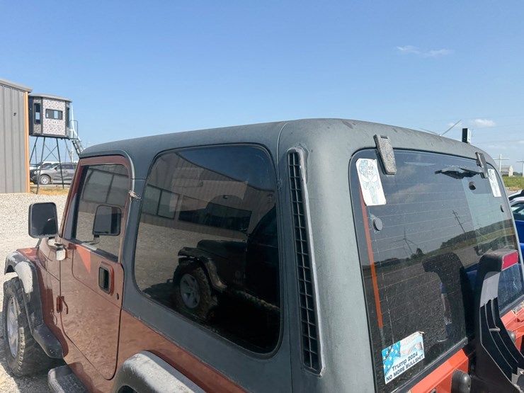 2001-jeep-wrangler-image-19