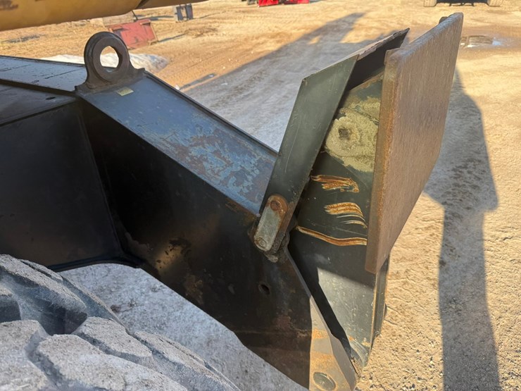 #1298-•-caterpillar-m318d-material-handler-image-51