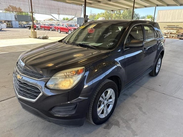 2016-chevrolet-equinox-ls-image-4