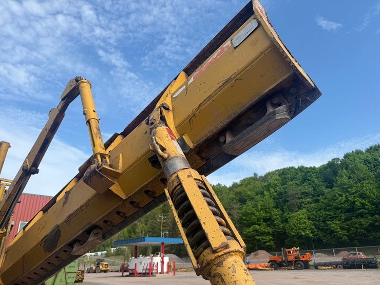 caterpillar-160m-image-151