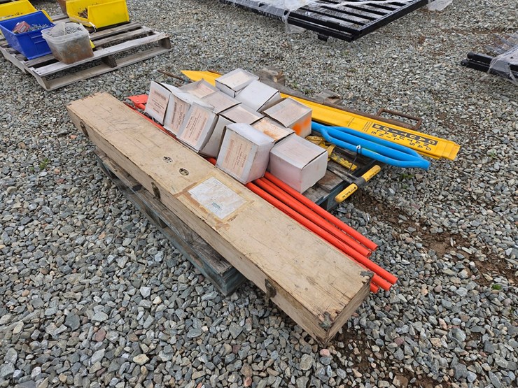 #6106-•-pallet-of-misc.-items-image-4